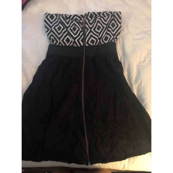 Strapless Dress - Picture 2 of 3